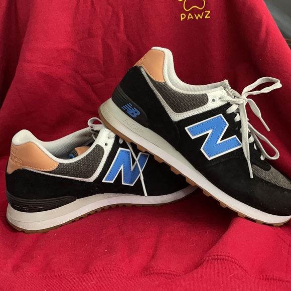 Men's new balance 7.5 women's 8.5.  Worn Once - Picture 2 of 4